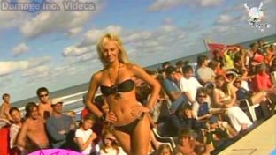 Melina Pitra desfile bikini Pinamar playa damageinc mujeres