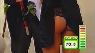 Victoria Vanucci upskirt tanga encaje negro No Hay 2 Sin 3 damageinc famosas