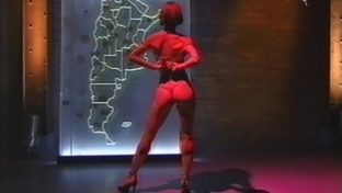 Mara Linari culo tanga striptease en TV argentina damageinc famosas