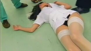 Cecilia Milone lencería piernas medias de encaje Pone a Francella TV damageinc famosas