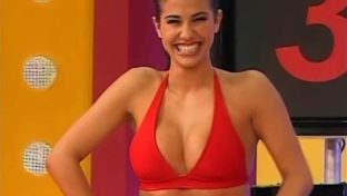 Delfina Gerez Bosco morocha argentina tetas bikini rojo damageinc mujeres