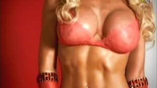 Luciana Salazar transparencia tetas pezones backstage Naita TV damageinc mujeres