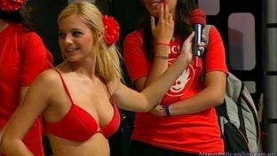 Jimena Campisi azafata roja tetotas bikini damageinc mujeres