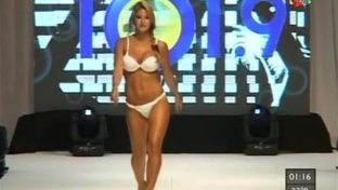 Jesica Cirio tanga Desfile Marina Models 2011 damageinc famosas