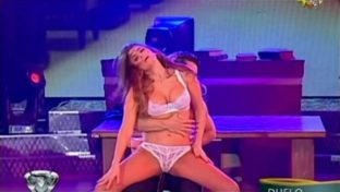 Silvina Luna striptease baile hot en lingerie Showmatch damageinc mujeres