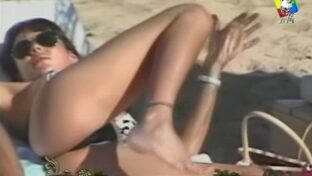 Karina Jelinek tanga papo playa USA video casero damageinc modelos
