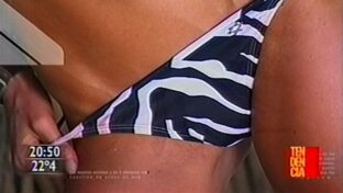 Soledad Solaro papo en tanga bikini backstage Sarkany damageinc modelos