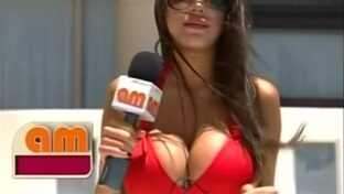 Andrea Rincón tetotas bikini rojo culo en tanga damageinc famosas