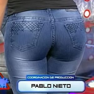 virginia gallardo culo en jeans ajustados