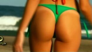 Maria Belen Clavero orto en tanga bikini playa portfolio damageinc famosas