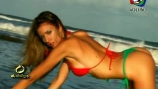 Maria Belen Clavero tanga bikini playa portfolio damageinc famosas