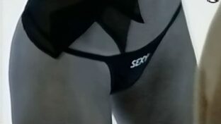 María Vázquez jugando con su tanga el rayo tv damageinc famosas