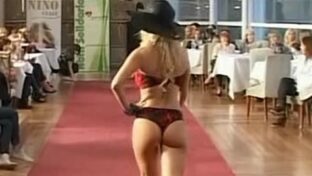 Alejandra Maglietti lencería hot desfile Moda Abril 2010 damageinc videos