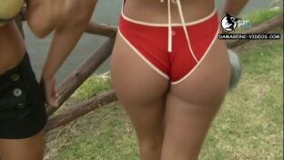 Rocío Gancedo culazo cachetón en bikini en TV damageinc famosas
