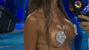 Evangelina Carrozzo en Gualeguaychu (que morochaaaaa !)
