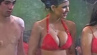 Las Barbies Franco y Armesto en bikini + Ailén Bechara