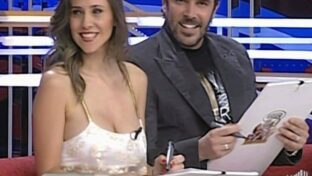 Julieta Camaño hermosas tetas escote Animales Sueltos TV damageinc videos