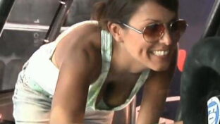 Ursula Vargues notera sin corpiño se le ven las tetas Stop and Go TV damageinc videos