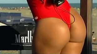 Paola Miranda culo cachetón bikini Baywatch damageinc videos