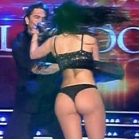 Sabrina Ravelli in Bailando 2014 (hot curves in black lingerie)