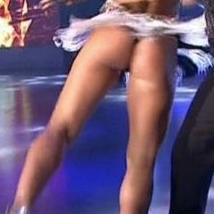 Jesica Cirio in Bailando 2014 (perfect booty bachata)