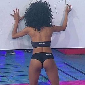 Kate Rodriguez black beauty in Combate (hot ass and boobs)