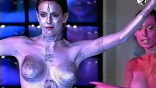modelo argentina anabel santiesteban desfila desnuda en giordano 97 damageinc videos