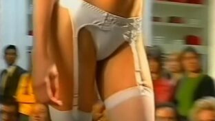 Guillermina Valdes cameltoe en tanga blanca con portaligas y medias de encaje damageinc videos
