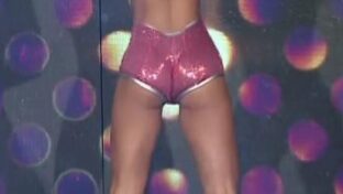 María del Mar Molar culo perfecto en catsuit Bailando 2016 TV damageinc videos