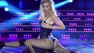 Nicole Neumann lindo culo en tanga Bailando 2016 TV damageinc videos