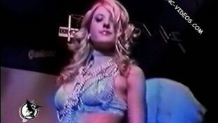 Jesica Cirio lingerie de encaje desfile boliche buenos Aires damageinc videos