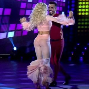 Maria Sol Perez orto en calzas rosa Bailando 2017