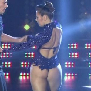 Barby Silenzi hot booty and oops in Bailando 2017