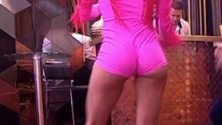 la colade cinthia fernandez en calzas rosa damageinc videos famosas