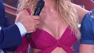 soledad fandiño escote tetas transpiradas bailando damageinc videos famosas