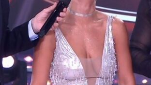 lourdes sanchez upskirt de culo en tanga damageinc videos famosas
