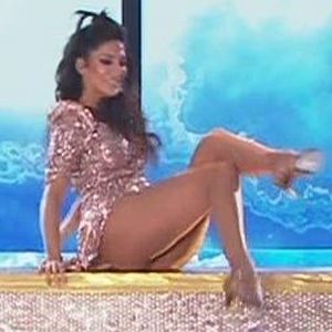 las piernas sensuales de la vedette silvina escudero bailando 2019 damageinc videos