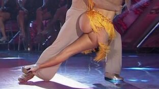 el orto de flor vigna en tanga amarilla bailando 2019 damageinc videos