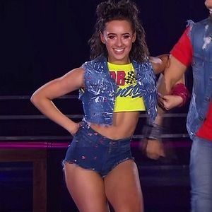 florencia jazmin peña en jeans shorts bailando 2019 damageinc videos
