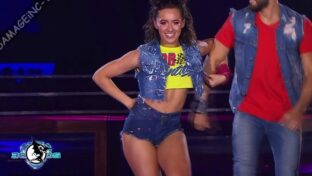 florencia jazmin peña en jeans shorts bailando 2019 damageinc videos