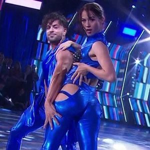 el culo de Florencia Vigna en catsuit azul bailando 2019 damageinc videos