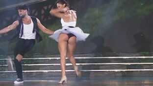 upskirt culo de flor vigna en calzones negros bailando 2019 damageinc videos