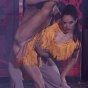 Flor Vigna abierta de piernas mostrando el papo final bailando 2019 damageinc videos