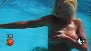 Luciana Salazar se quita el bikini en Viña del Mar