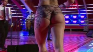 el orto de Gisela Patiño en hot shorts damageinc famosas