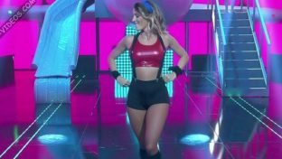 Mica Viciconte baila en shorts y marca pezones damageinc mujeres