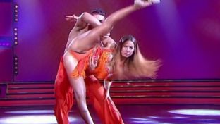 Florencia Vigna piernas hot en Showmatch