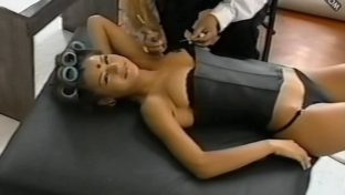 Pampita tanga corset backstage hot El Rayo damageinc videos
