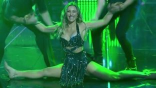 Sofia Macaggi baile sexy piernas hot damageinc famosas