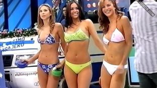 Sabrina Ravelli pendeja en bikini Ultimo Pasajero damageinc famosas